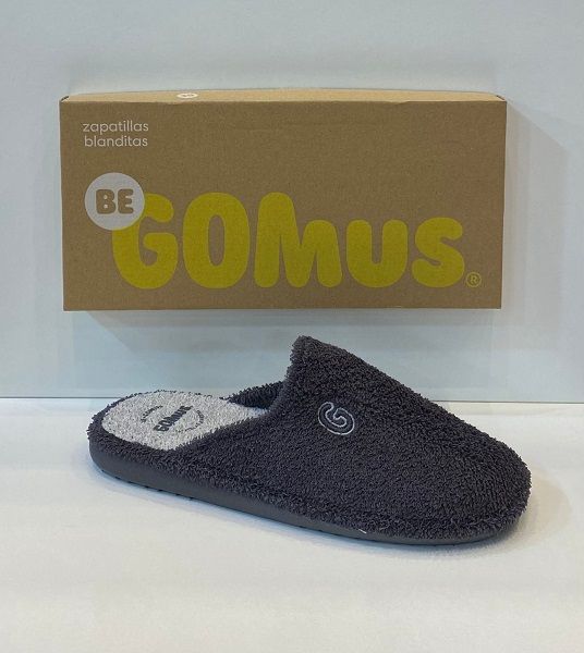 Espardenya d'home, de la marca Gomus