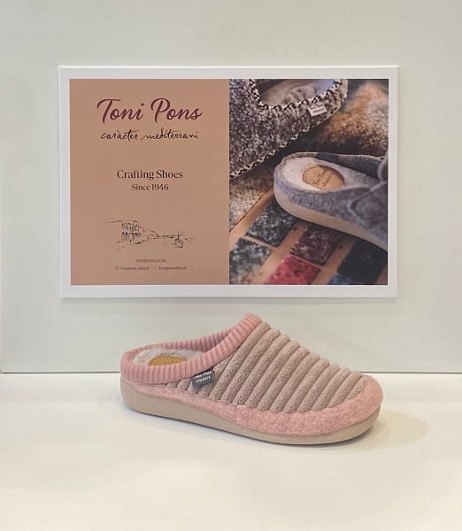 Espardenya de dona, de la marca Toni Pons