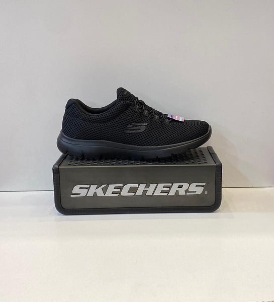 Sabata esportiva de dona, de la marca Skechers