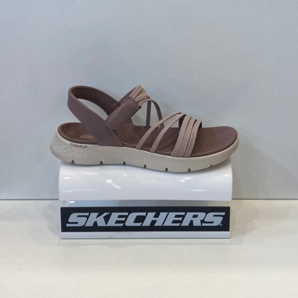 Sandàlia de dona, de la marca Skechers Go Walk