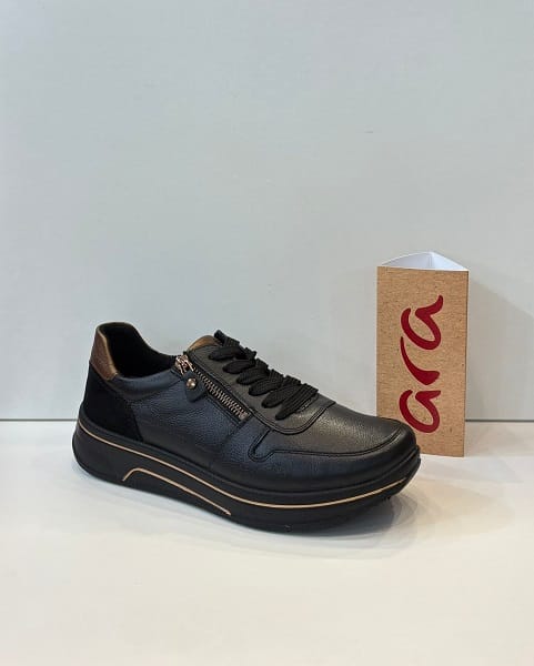 Blucher de dona, de la marca Ara