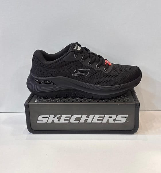 Sabata esportiva d'home, de la marca Skechers Arch Fit