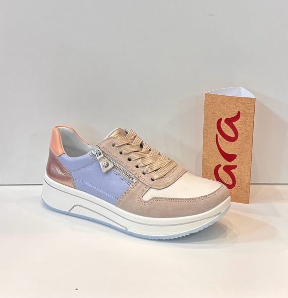 Blucher de dona, de la marca Ara