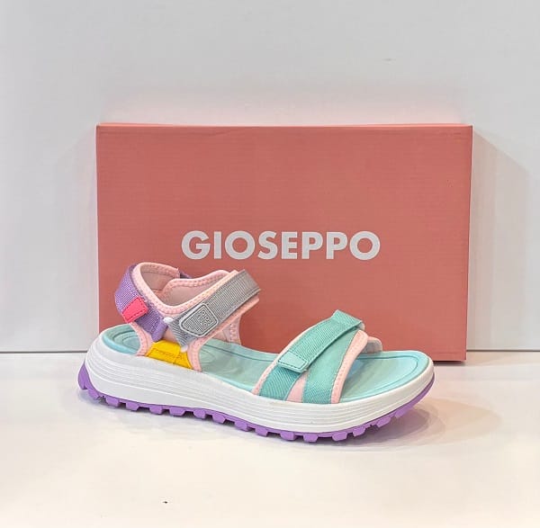 Californiana de dona, de la marca Gioseppo