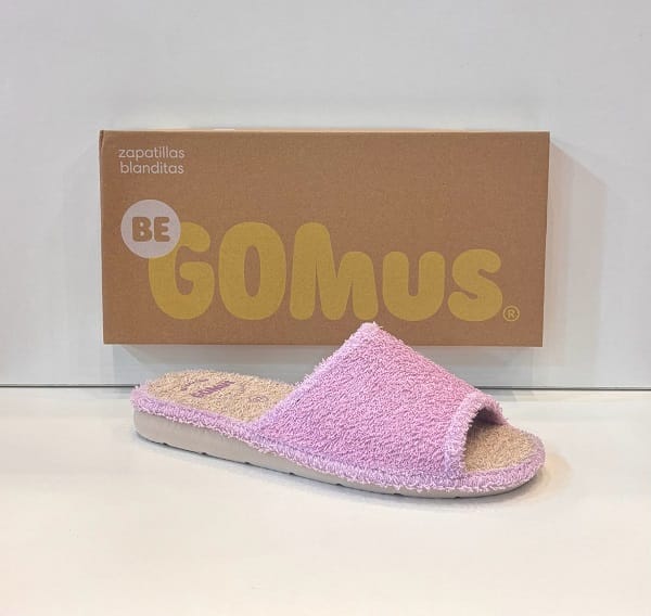 Espardenya de dona, de la marca Gomus