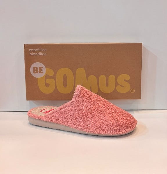 Espardenya de dona, de la marca Gomus