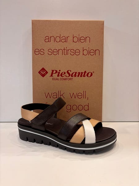 Sandàlia de dona, de la marca Pie Santo