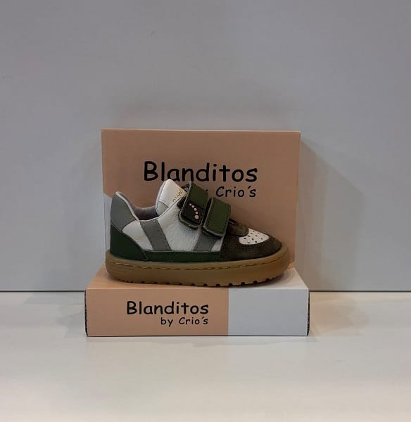 Sabata de mainada de la marca Blanditos numeració petita