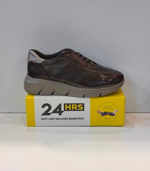 Blucher de dona de la marca 24 HRS