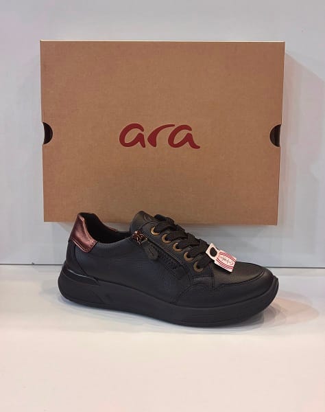 Blucher de dona, de la marca Ara