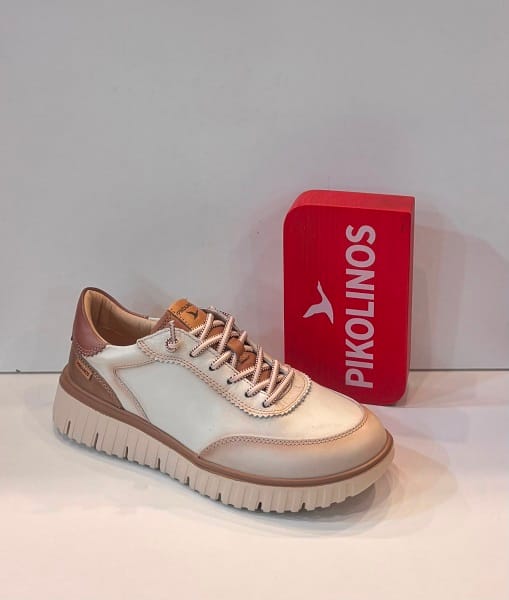 Blucher de dona, de la marca Pikolinos