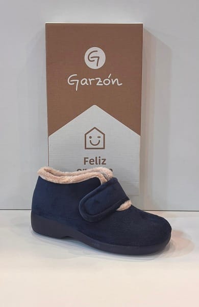 Espardenya de dona, de la marca Garzón