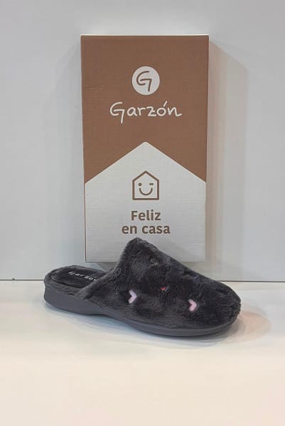Espardenya de dona, de la marca Garzón