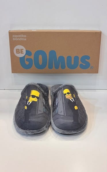 Espardenya d'home, de la marca Gomus