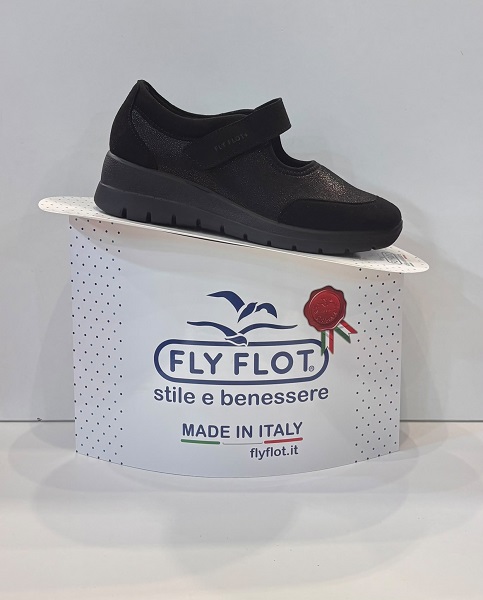 Merceditas de dona, de la marca Fly Flot