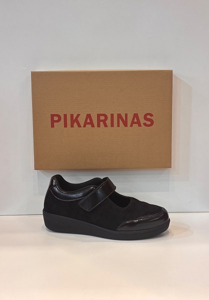 Merceditas de dona de la marca Pikarinas