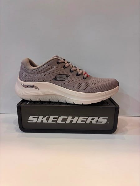 Sabata esportiva d'home, de la marca Skechers ArchFit