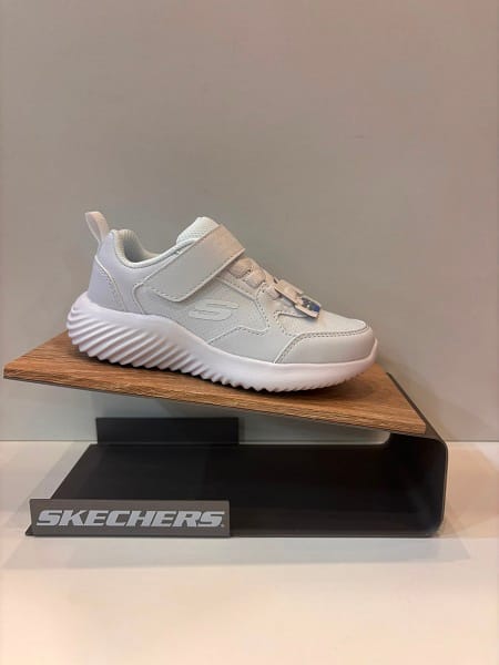 Sabata esportiva de mainada, de la marca Skechers
