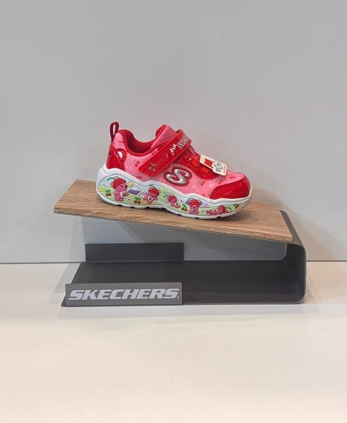 Sabata esportiva de mainada, de la marca Skechers
