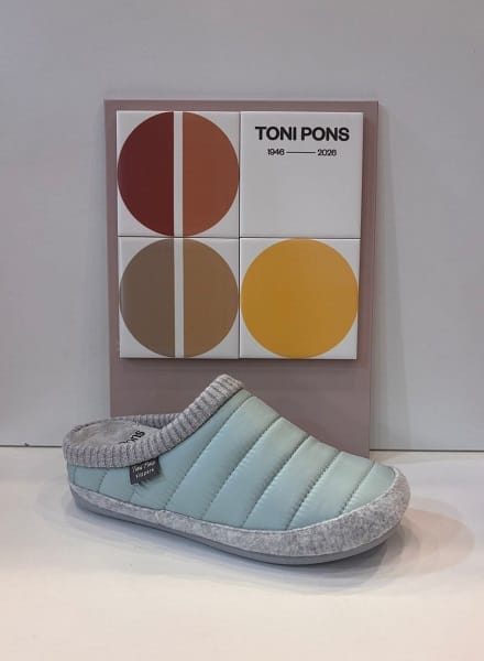Espardenya de dona, de la marca Toni Pons