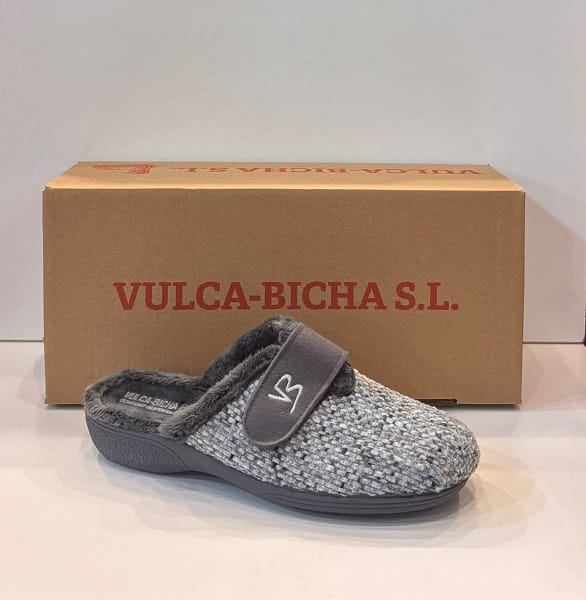 Espardenya de dona, de la marca Vulca-Bicha